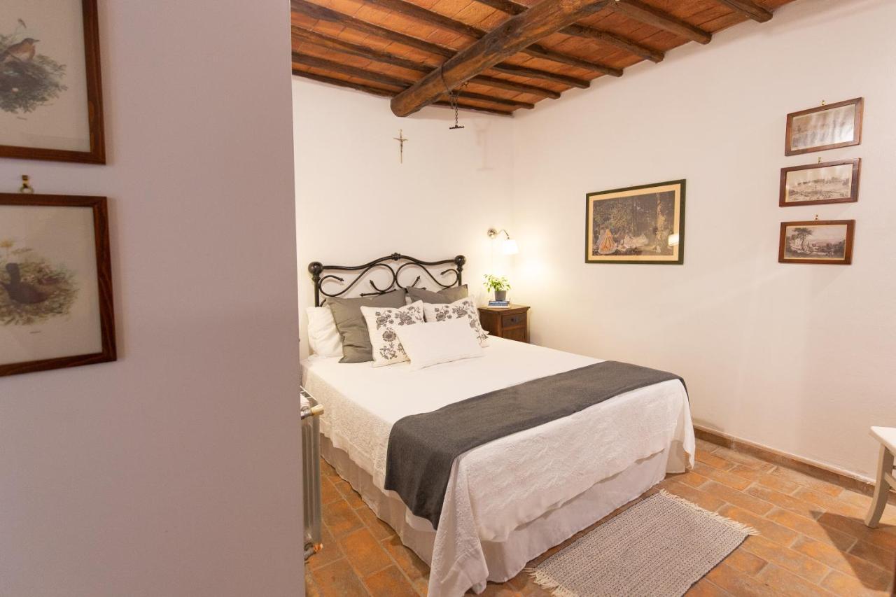 Agriturismo Borgo Di Campagna Il Tesoro Torre Alfina Bagian luar foto
