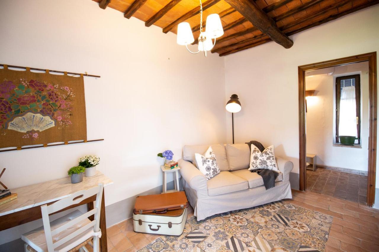 Agriturismo Borgo Di Campagna Il Tesoro Torre Alfina Bagian luar foto